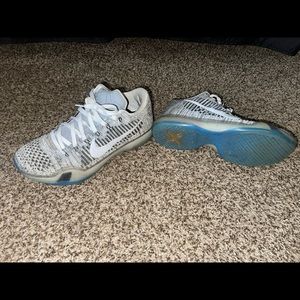 Kobe 10 size 10.5 great condition